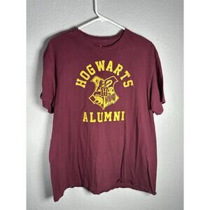 HARRY POTTER Hogwarts Alumni T-Shirt Maroon Cotton Graphic Tee Size XL